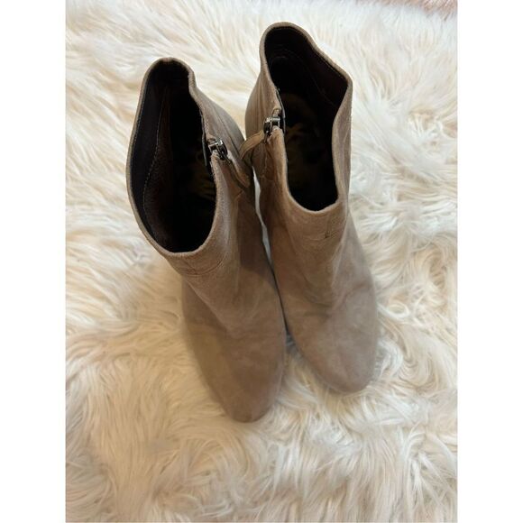 Sam Edelman tan suede bootie side zip approx size 9.5 GUC - Picture 3 of 10